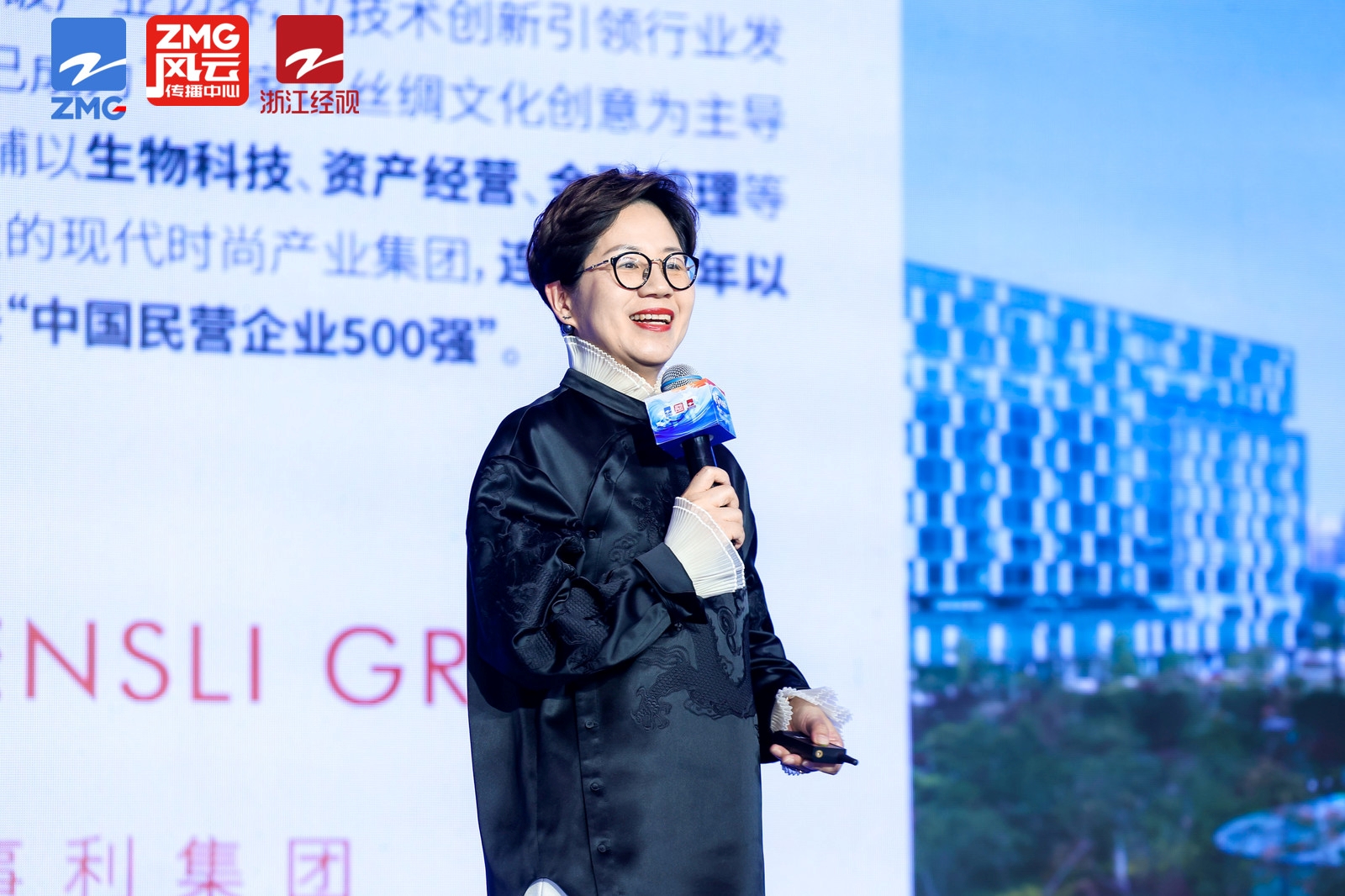 LEEQ9245-3375150267.jpg