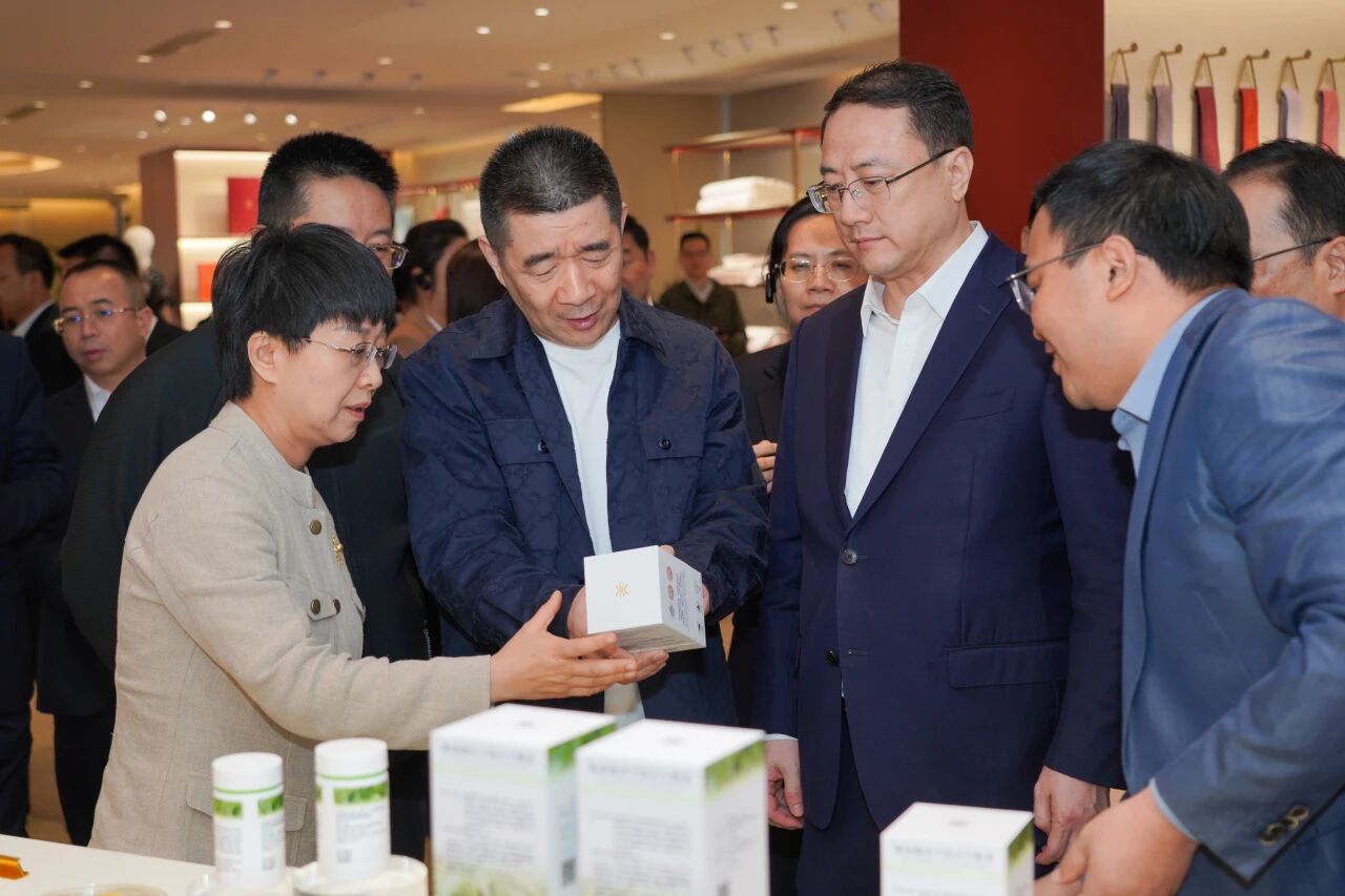 ab6d501930cd4d3cbaba652822934df3.jpg
